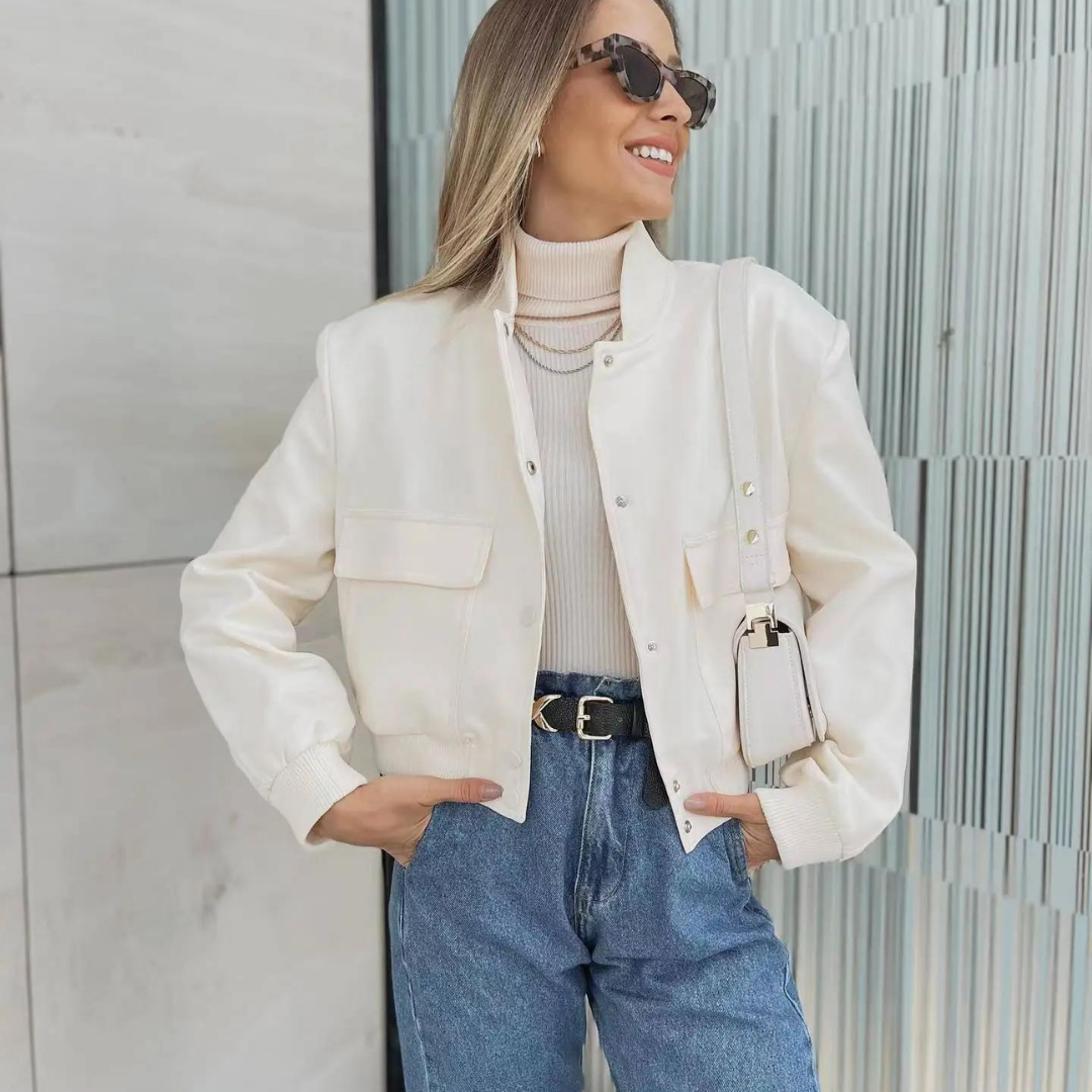 Aitana | Chamarra Blanca Estilo Bomber